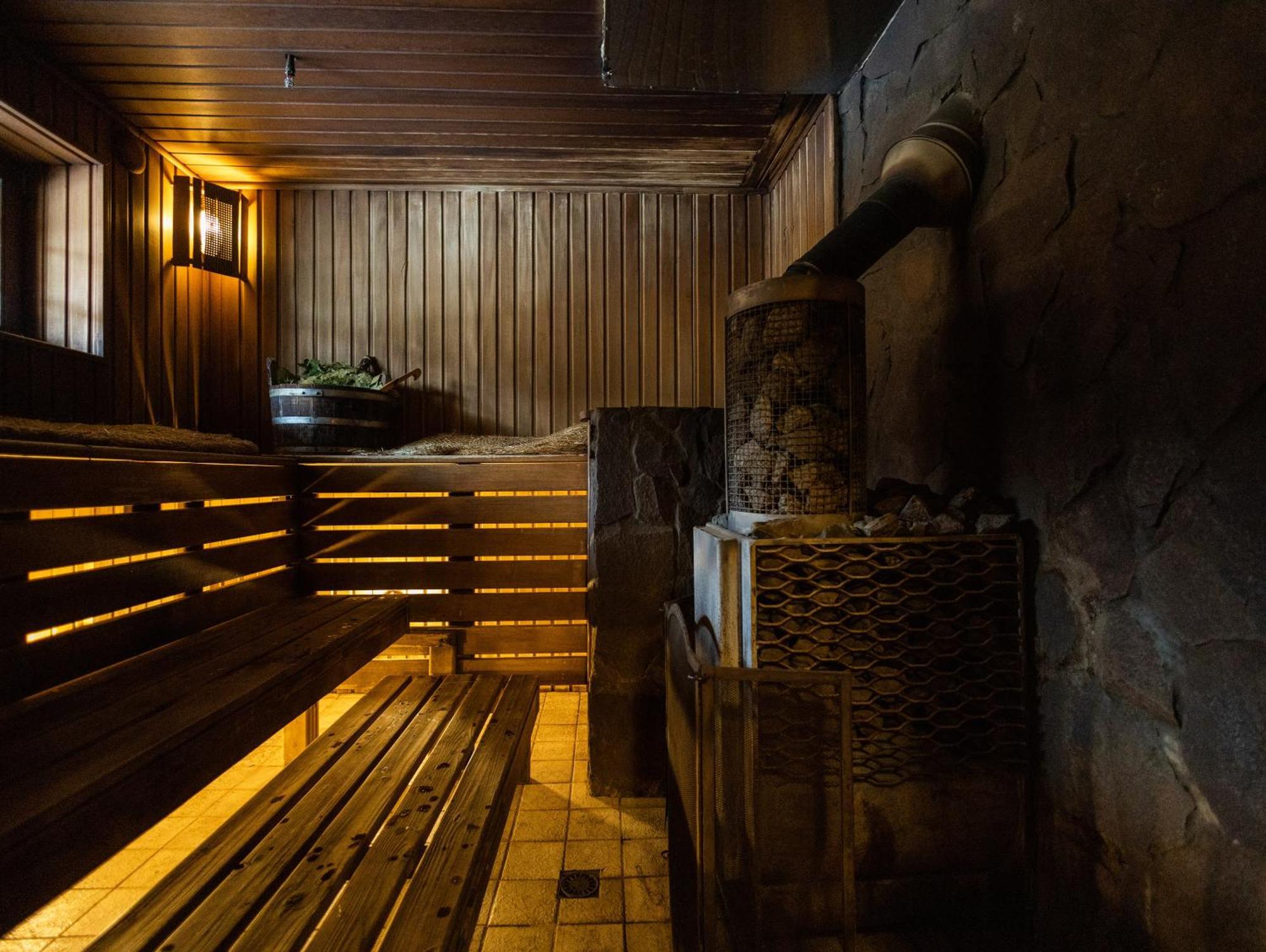 Korunka Hotell Tatariv Exteriör bild